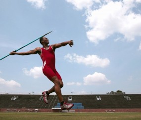 开云平台-姆巴佩英超封神夜，当巴黎的利刃刺穿苏格兰的盾，改写曼城红色王朝