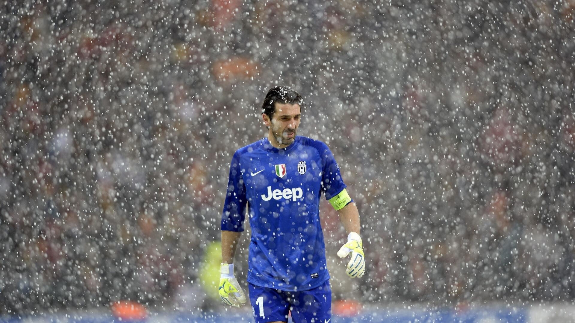 摩纳哥淘汰赛过关多特蒙德，楚阿梅尼进攻端无人可挡，新王当立，秩序重构