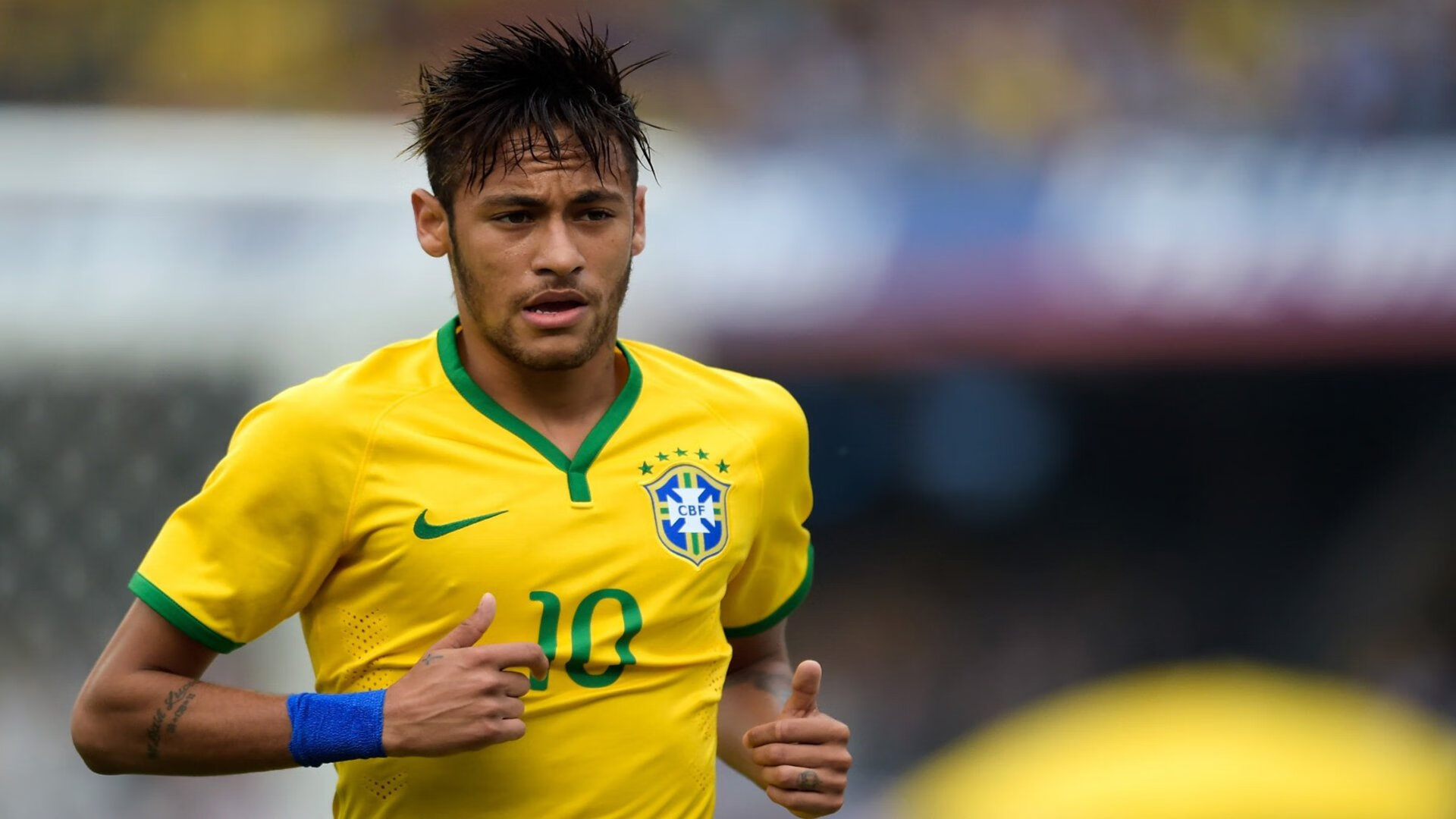 篮网险胜森林狼，福克斯在西甲国家德比接管比赛，体育无国界的胜利交响