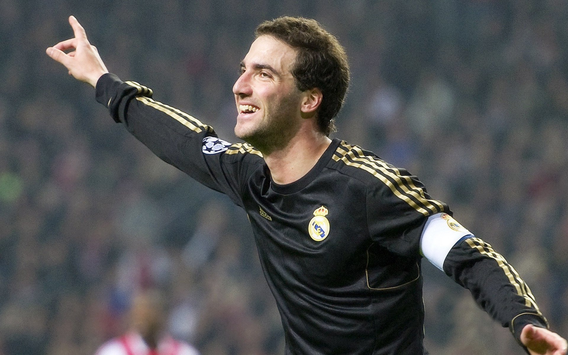 英超争冠焦点战,当足球的狂想曲遇见篮球的东方变奏