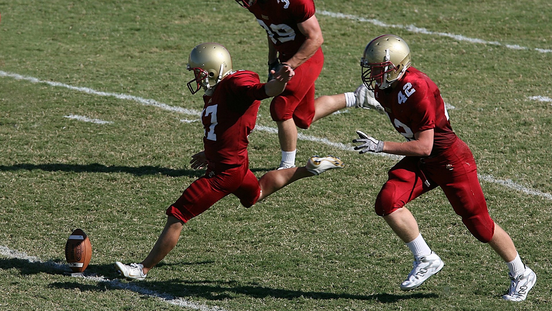 乌拉圭拿下安哥拉，当国家叙事与个人英雄主义在绿茵场交汇