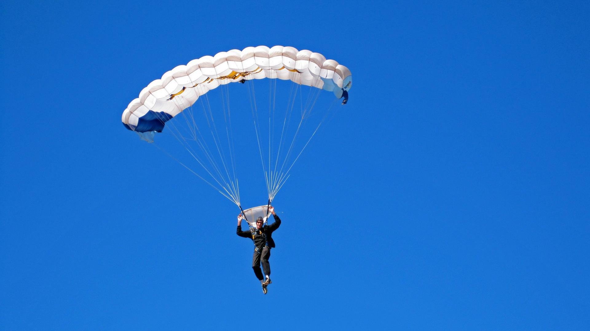 法比尼奥的隐形权杖，当比赛节奏成为精密武器